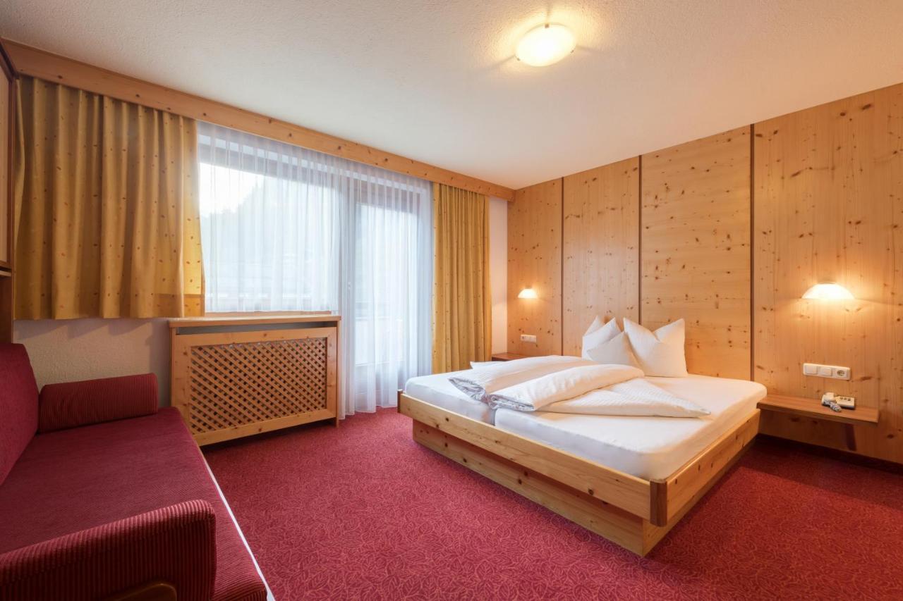 Hotel Enzian Paznaun See Exteriör bild