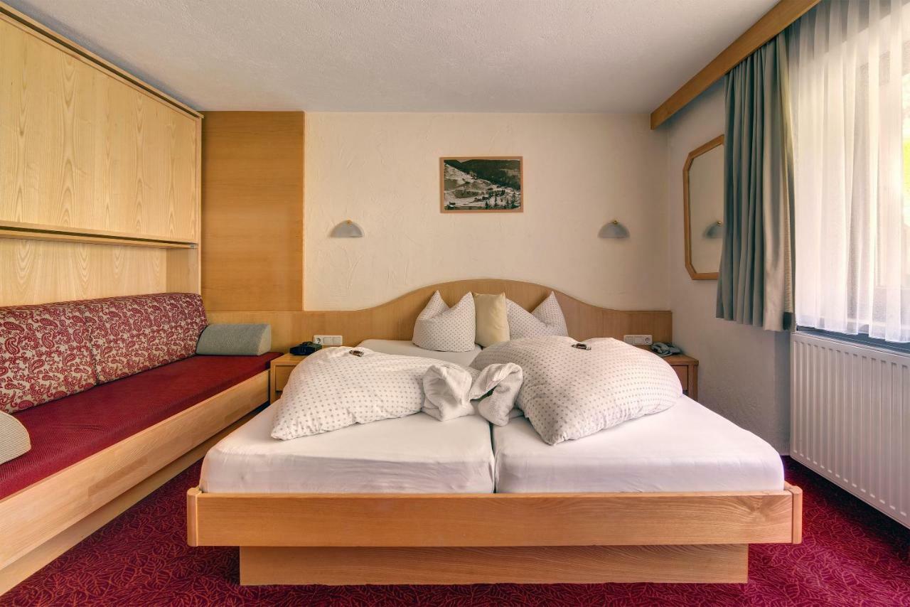 Hotel Enzian Paznaun See Exteriör bild